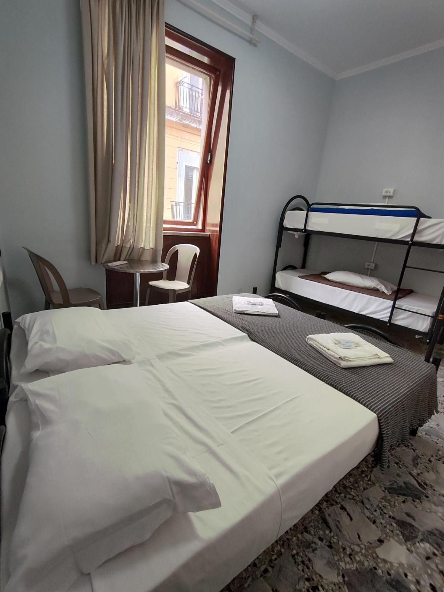 Hostel Hello Naples Naples